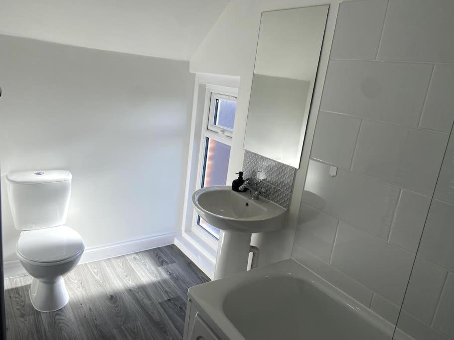 Large Boutique Self Catering Southsea Holiday Flat Portsmouth Eksteriør billede